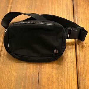 lululemon athletica Black Waist Pack Belt Bag